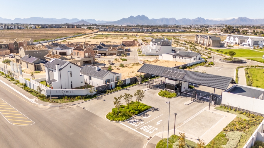 To Let 3 Bedroom Property for Rent in Le Coste Estate Western Cape